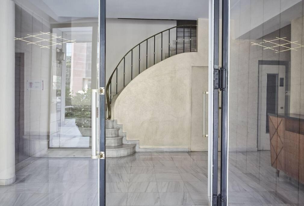 Chic N Bright 3Bd Apt With Hilton View Ateny Zewnętrze zdjęcie